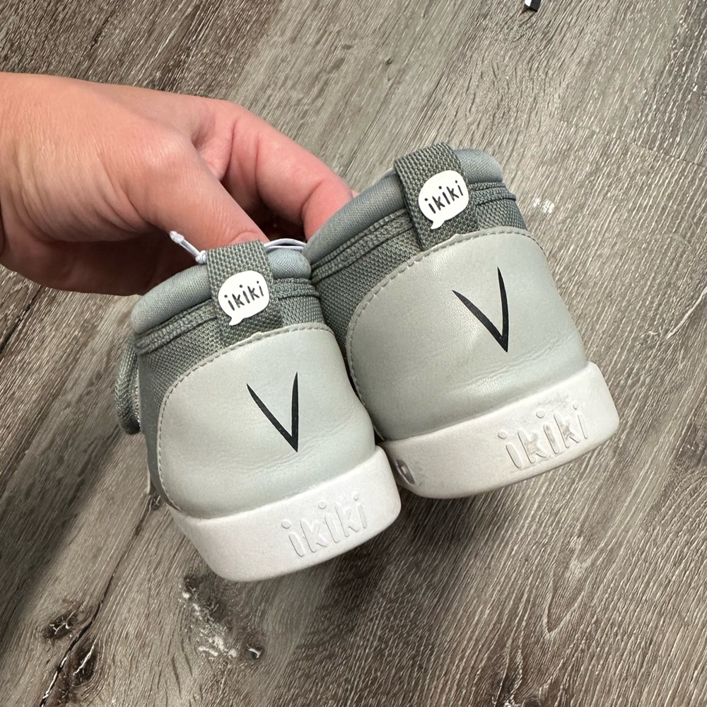 Ikiki Elephant squeaker shoes - Picture 2 of 4
